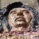 Foto: Gesicht der Restituta Büste von Hrdlicka, von unten fotografiert
