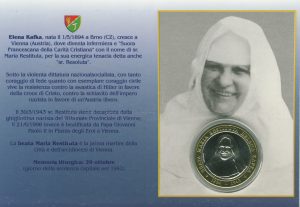 Abbildung von Schwester Restituta als Doppelbildchen mit Gedenkmedaille mit italienischen Text